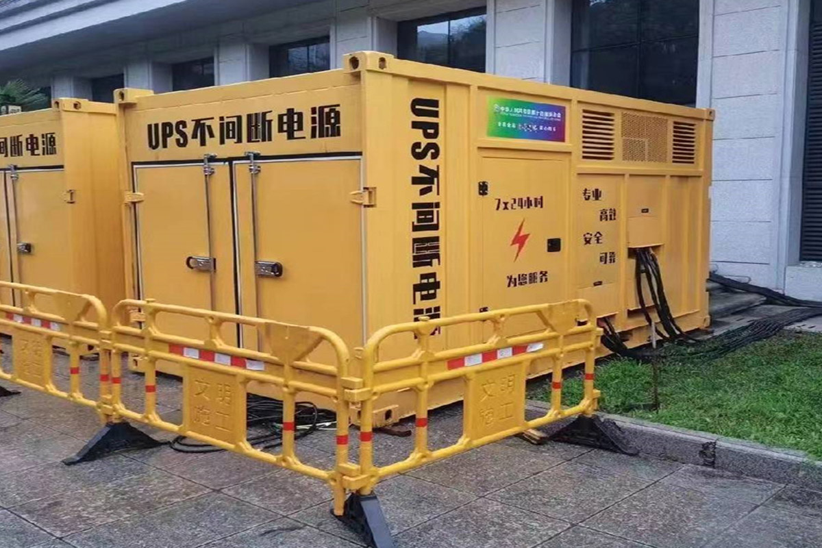 察哈尔右翼中发电机租赁施工现场